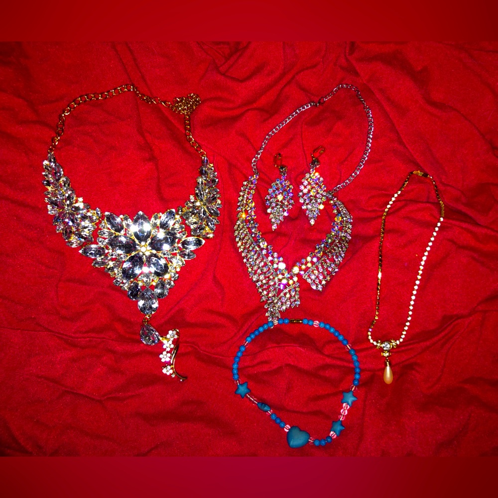 Costume Jewelry Mini Lot